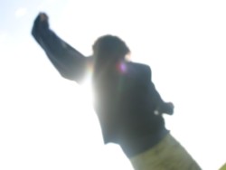 AG&Iacute;TAME EL VIENTO